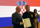 Predsjednik UHBDR121.b.p.NG Damir Matošević primio Braniteljsku zahvalnicu za 121. domobransku pukovniju